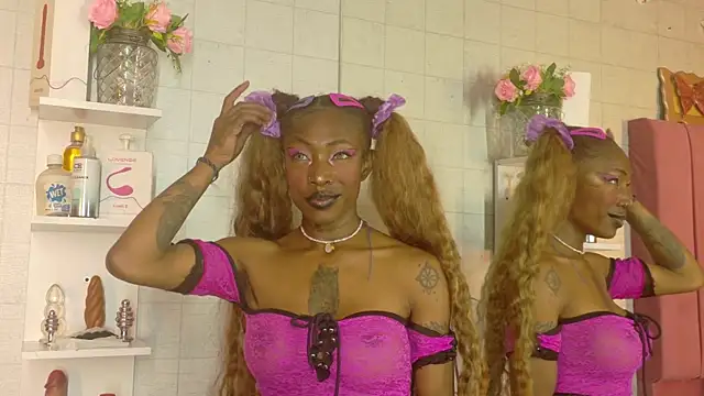 Snapshot of DaniaMarcell chatting on 14, 1, 2026 DaniaMarcell online show from 14, 1, 2026