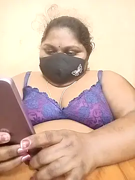 Snapshot of misammahyd chatting on 4, 2, 2026 misammahyd online show from 4, 2, 2026