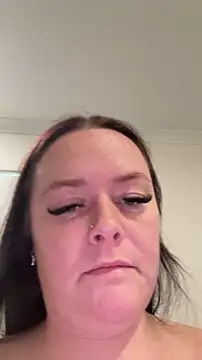 Snapshot of carinabro10 chatting on 7, 6, 2026 carinabro10 online show from 7, 6, 2026