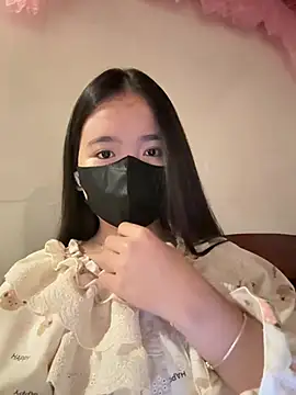 Gwen879 online show from 6, 2, 2026