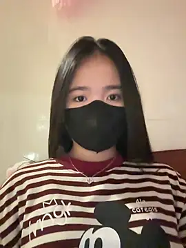 Gwen879 online show from 15, 3, 2026