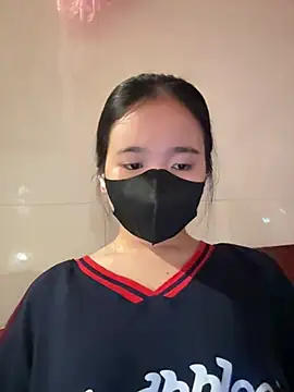 Gwen879 online show from 28, 4, 2026