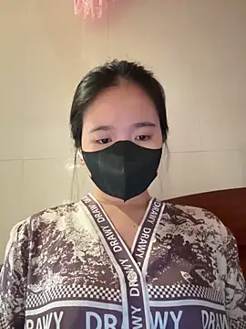 Gwen879 online show from 28, 4, 2026