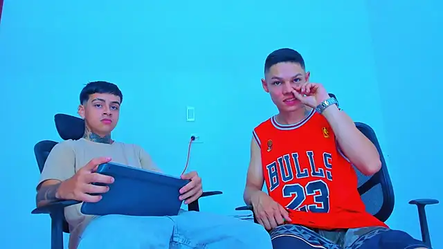 Thomas-Wil online show from 10, 5, 2026