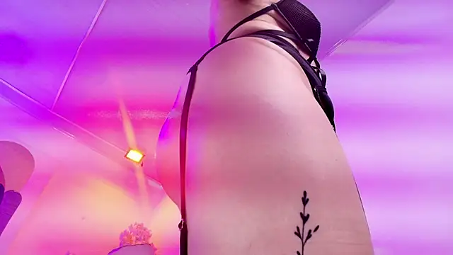 Lilith tayylor online show from 11, 4, 2026