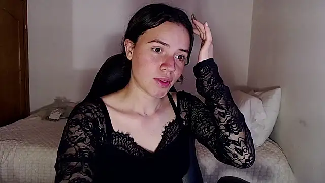 Snapshot of Shanel_Lozano chatting on 3, 3, 2026 Shanel Lozano online show from 3, 3, 2026