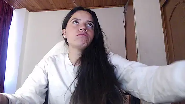 Snapshot of Shanel_Lozano chatting on 20, 4, 2026 Shanel Lozano online show from 20, 4, 2026