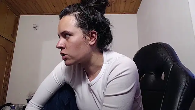 Snapshot of Shanel_Lozano chatting on 25, 5, 2026 Shanel Lozano online show from 25, 5, 2026