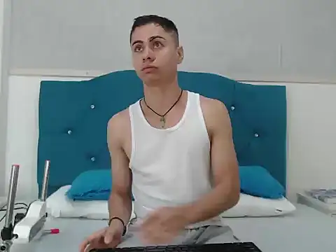 LeoMonnroe online show from 2, 3, 2026