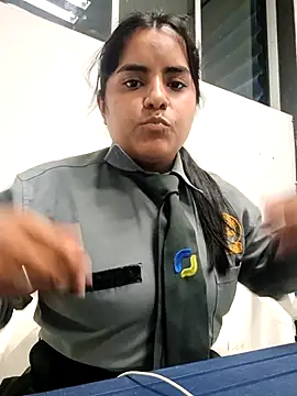 Isabel 3 online show from 13, 4, 2026