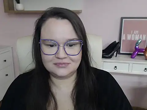 HollyDanceSoul online show from 13, 1, 2026