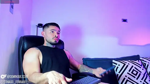 Snapshot of thiago_ferrari_ chatting on 28, 4, 2026 thiago ferrari online show from 28, 4, 2026