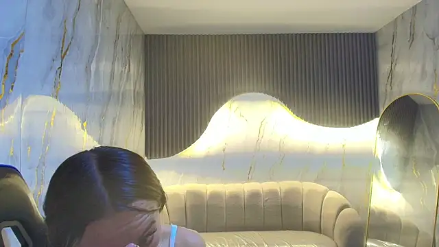 katalina r  online show from 15, 4, 2026