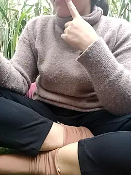 Snapshot of leona118 chatting on 10, 1, 2026 leona118 online show from 10, 1, 2026