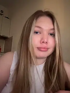 cutiejulie  online show from 23, 2, 2026