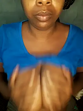 Snapshot of bigboobylicious chatting on 7, 2, 2026 bigboobylicious online show from 7, 2, 2026