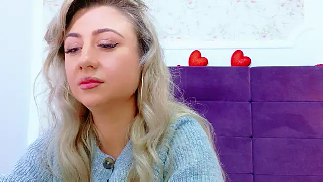 EvelinHill online show from 2, 3, 2026