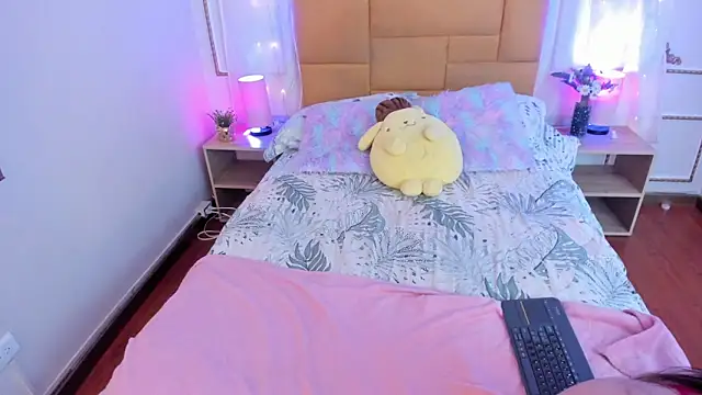 Jenifer James online show from 12, 2, 2026