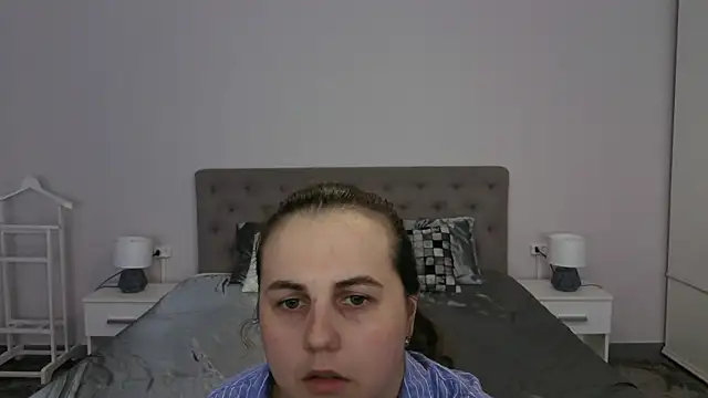MikaFoxy online show from 8, 4, 2026