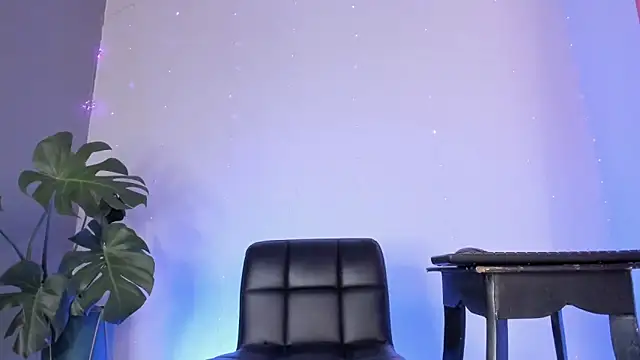 BellaDuval   online show from 18, 2, 2026