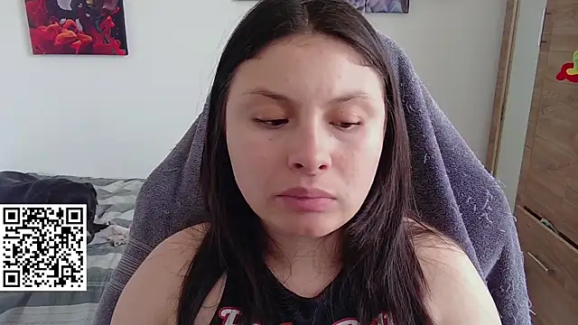 yessica gomez01 online show from 16, 4, 2026