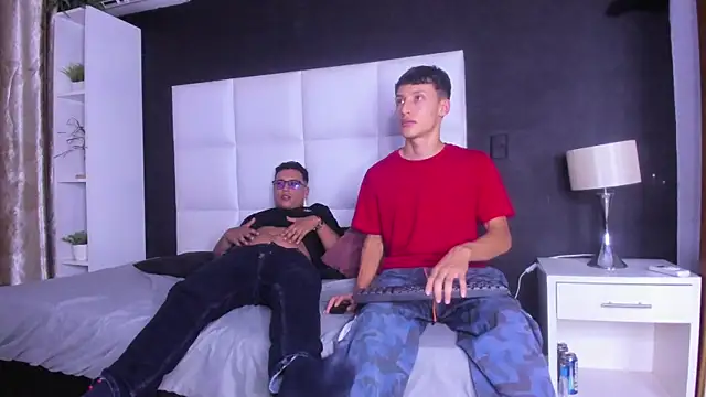 Snapshot of Alejandro_Tom chatting on 10, 1, 2026 Alejandro Tom online show from 10, 1, 2026