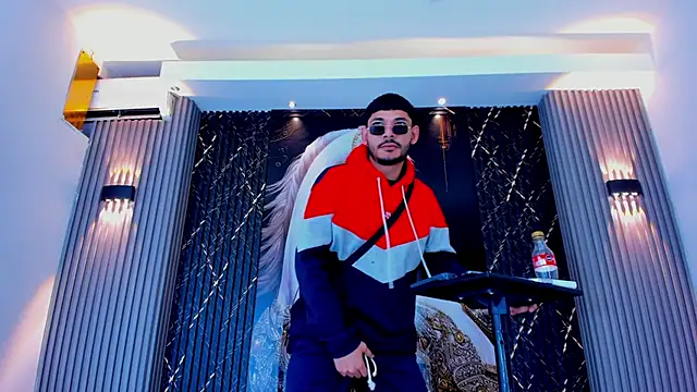 The Gods In Diamonds online show from 3, 3, 2026