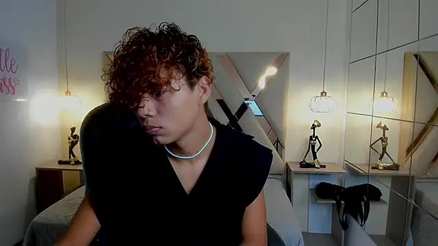 Anyelo Twink online show from 14, 2, 2026