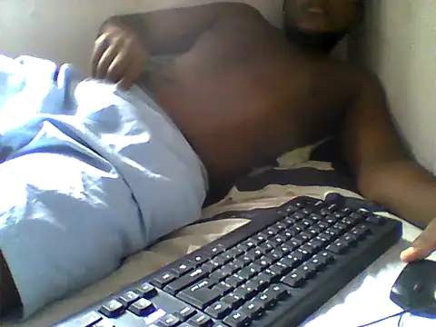 handsomeguy02 online show from 15, 4, 2026