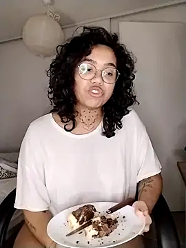 therealsun8 online show from 5, 2, 2026