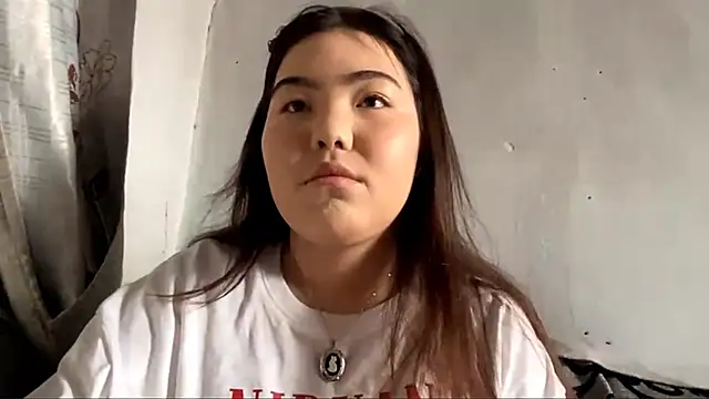 Snapshot of MollyAsian chatting on 12, 1, 2026 MollyAsian online show from 12, 1, 2026