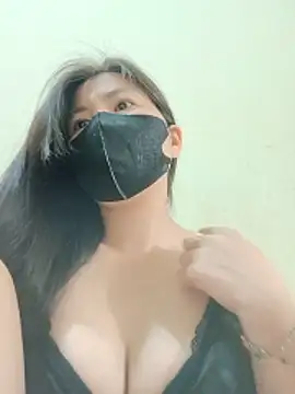 Snapshot of Lyly-68688 chatting on 2, 7, 2026 Lyly-68688 online show from 2, 7, 2026
