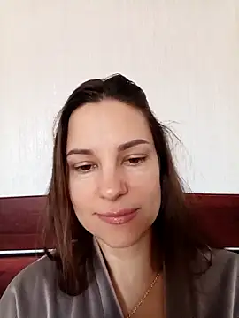 She-Moon online show from 5, 4, 2026