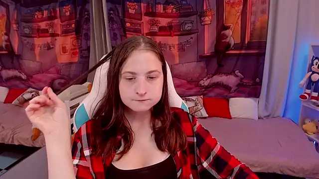 KiraDuvall online show from 6, 8, 2026