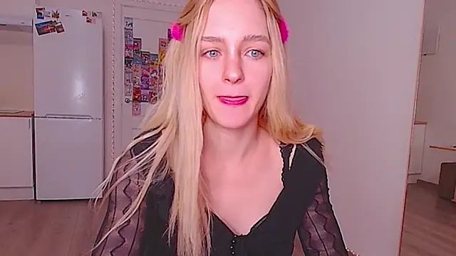 sailormoon666  online show from 9, 2, 2026