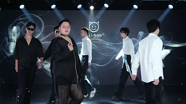 Snapshot of MS-180 chatting on 14, 1, 2026 MS-180 online show from 14, 1, 2026