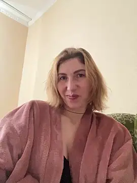 Snapshot of _Crystal_2 chatting on 14, 1, 2026 Crystal 2 online show from 14, 1, 2026