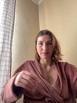 Snapshot of _Crystal_2 chatting on 9, 2, 2026 Crystal 2 online show from 9, 2, 2026