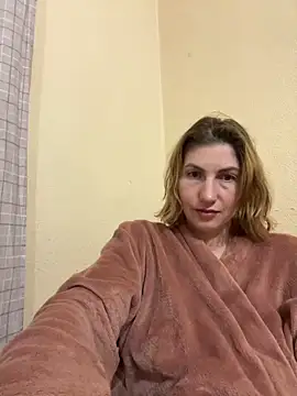 Snapshot of _Crystal_2 chatting on 9, 2, 2026 Crystal 2 online show from 9, 2, 2026