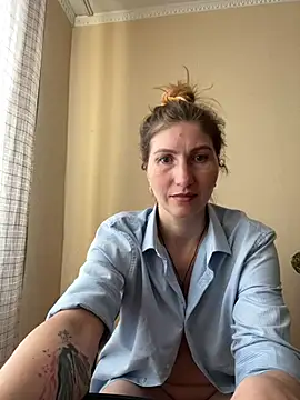 Snapshot of _Crystal_2 chatting on 22, 2, 2026 Crystal 2 online show from 22, 2, 2026