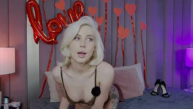 Snapshot of TiffanyStein chatting on 9, 2, 2026 TiffanyStein online show from 9, 2, 2026