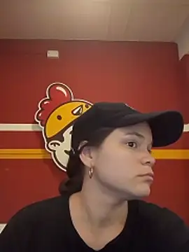 Snapshot of AdharaCusan chatting on 4, 4, 2026 AdharaCusan online show from 4, 4, 2026