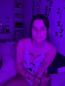 Snapshot of julieeeeee75 chatting on 14, 1, 2026 julieeeeee75 online show from 14, 1, 2026