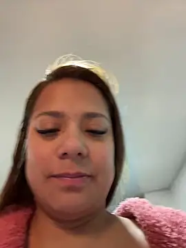 Snapshot of Pretty__Milf chatting on 24, 4, 2026 Pretty Milf online show from 24, 4, 2026