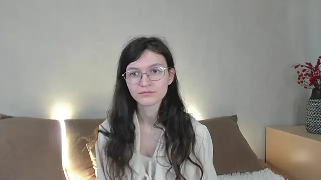 ThoraMarola online show from 31, 3, 2026