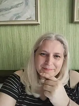 NyushaLollipop online show from 15, 5, 2026