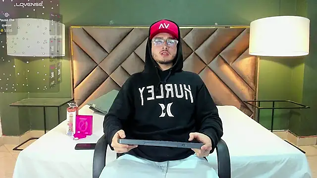 Salvattore Muller online show from 24, 2, 2026