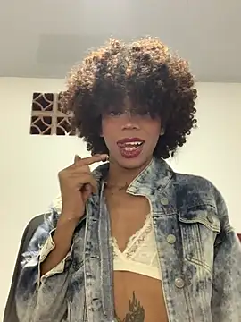 Snapshot of julietha_sexy chatting on 2, 2, 2026 julietha sexy online show from 2, 2, 2026