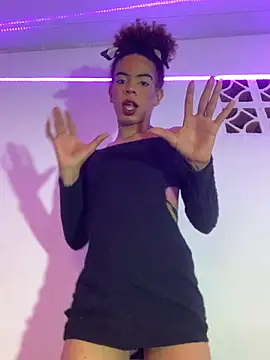 julietha sexy online show from 18, 4, 2026