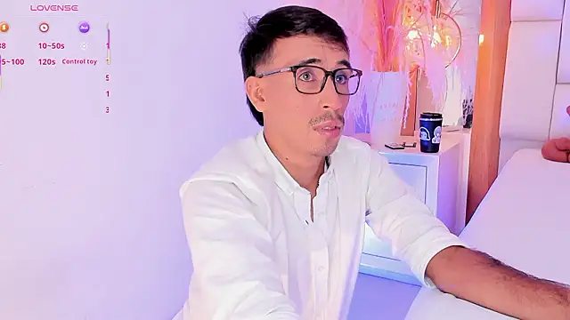 Snapshot of Mr_aronnn_ chatting on 7, 2, 2026 Mr aronnn online show from 7, 2, 2026